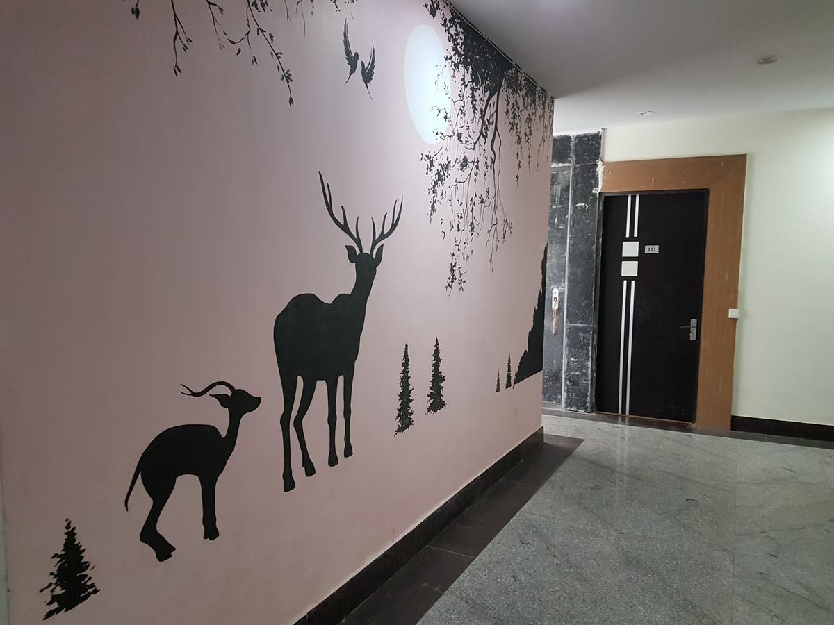 Hotel The Royal Crown Gurgaon Zewnętrze zdjęcie